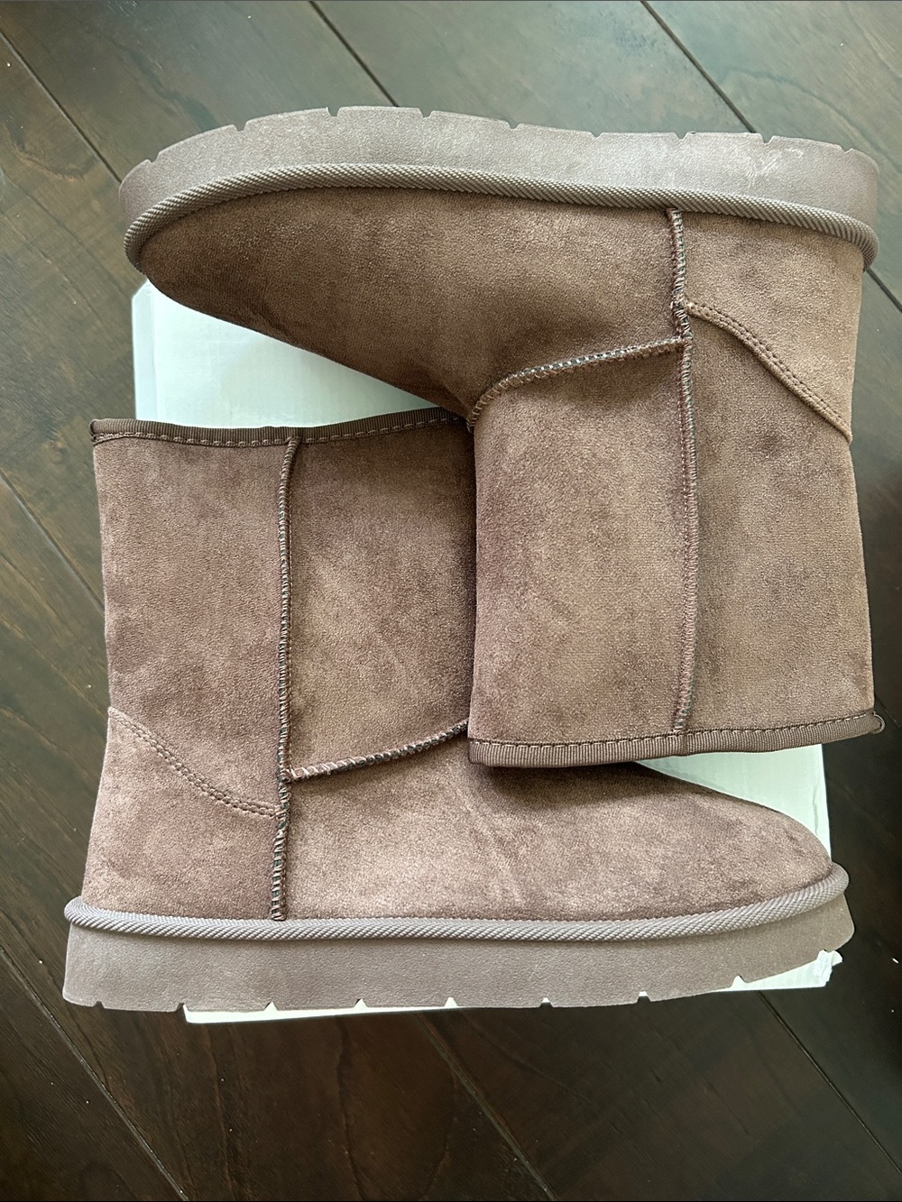 Classic Women's Short Winter Boots - Brown